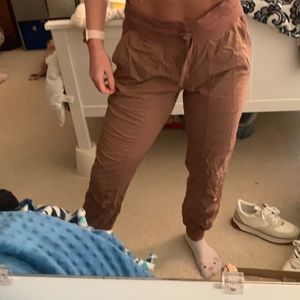 Lululemon lightweight rust joggers